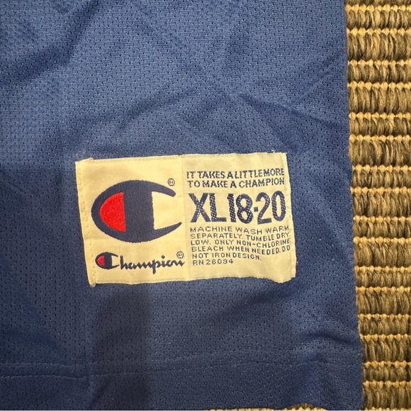 Vintage Champion Blue and Red Pistons Jersey - Picture 4 of 4